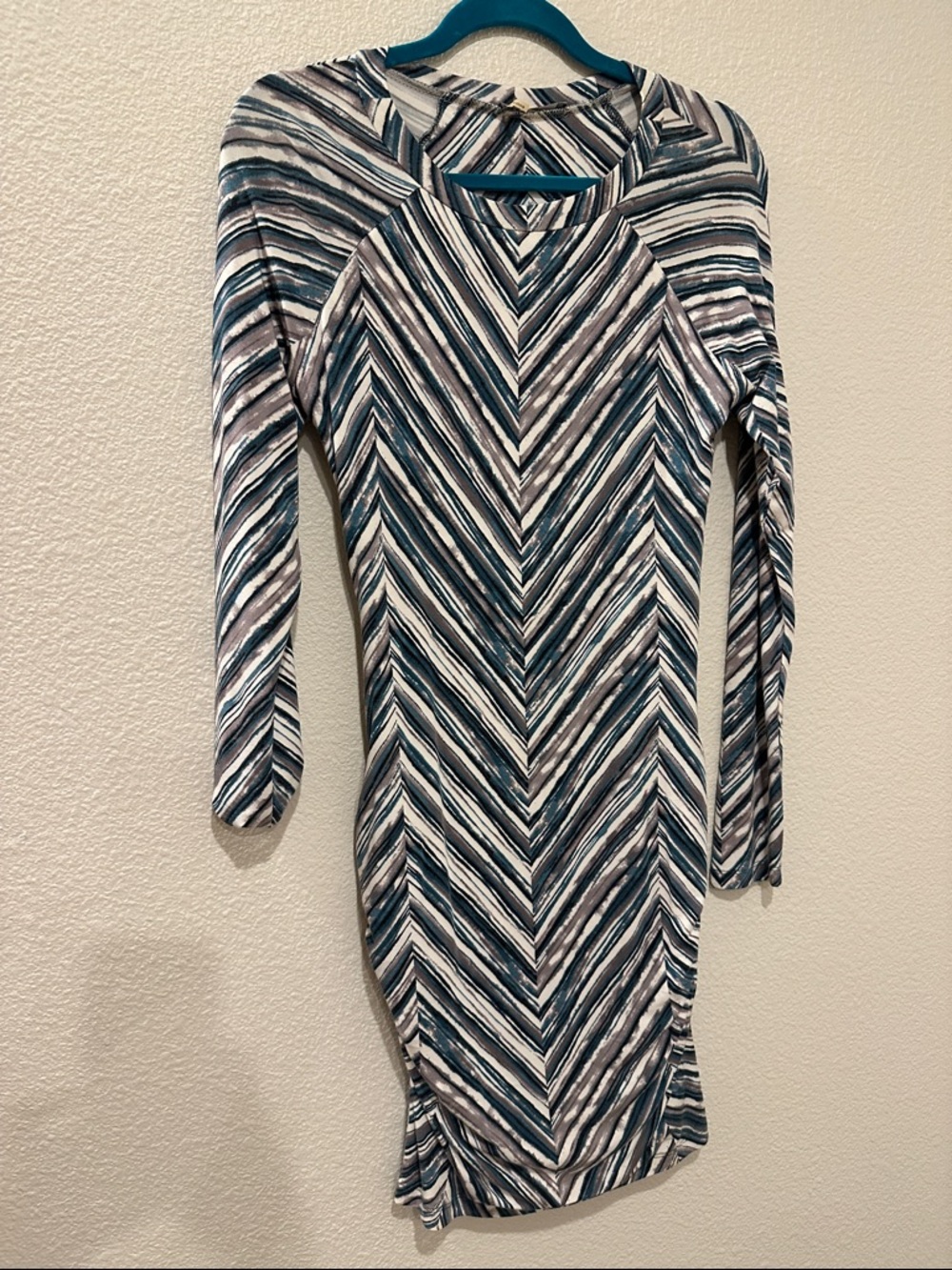 Tart Ruched Bodycon Dress Long Sleeve Blue Gray Chevron Print Size S